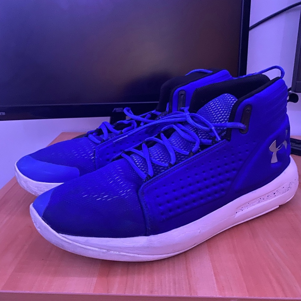 Under armor basketball shoes